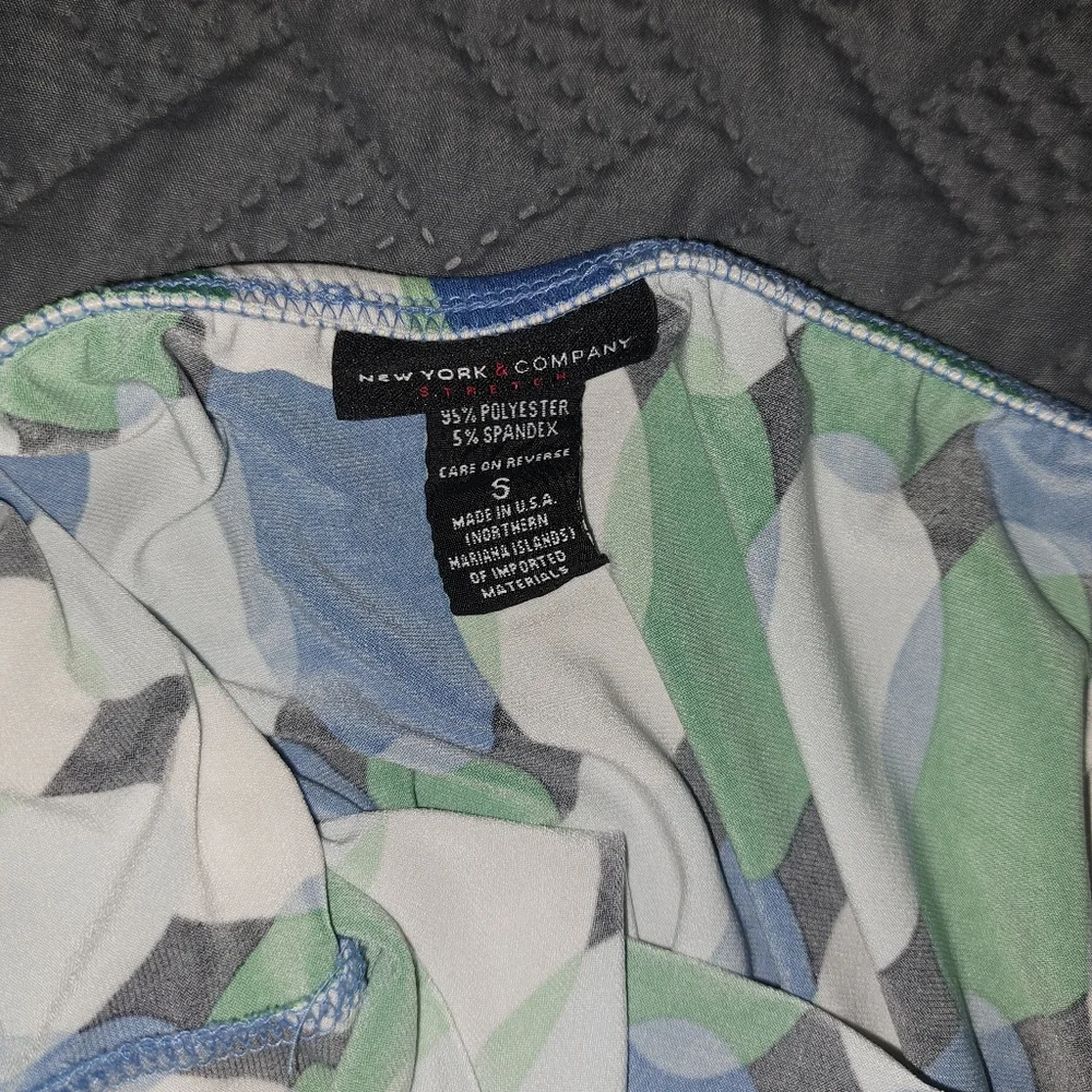 Women's top - Picture 2 of 4